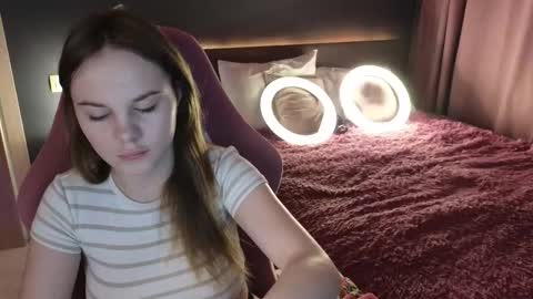 Snapshot of dyna_bae chatting on September 24, 2025, 2:04 am Dyna online show from September 24, 2025, 2:04 am