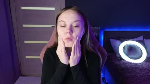 Snapshot of dyna_bae chatting on October 9, 2025, 1:47 am Dyna online show from October 9, 2025, 1:47 am