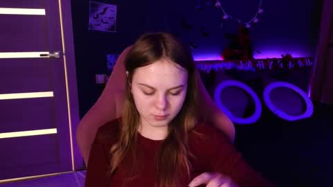 Snapshot of dyna_bae chatting on October 28, 2025, 2:15 am Dyna online show from October 28, 2025, 2:15 am