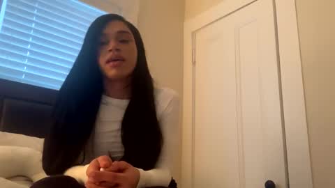 Dynasty online show from February 5, 2025, 9:40 pm