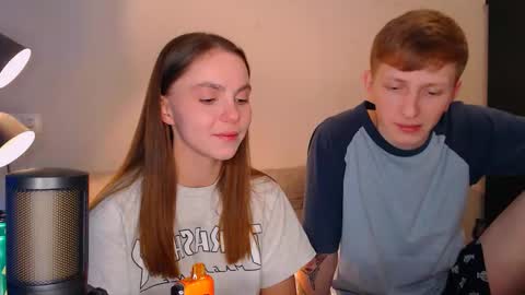 Snapshot of dyrinda chatting on December 13, 2024, 10:13 pm Julia and Dima online show from December 13, 2024, 10:13 pm