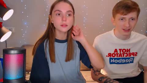 Snapshot of dyrinda chatting on December 22, 2024, 1:55 am Julia and Dima online show from December 22, 2024, 1:55 am