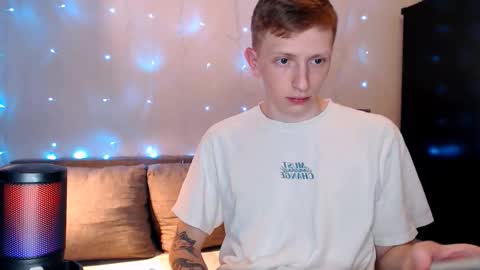 Snapshot of dyrinda chatting on September 10, 2025, 11:16 pm Julia and Dima online show from September 10, 2025, 11:16 pm