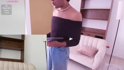 John online show from September 20, 2025, 3:13 pm