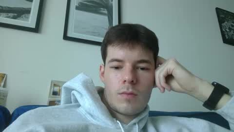 Snapshot of ealexk chatting on June 10, 2026, 2:38 pm Alex online show from June 10, 2026, 2:38 pm