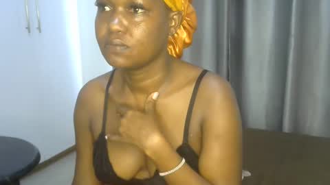 east_queen online show from January 20, 2025, 8:52 am