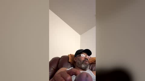 Snapshot of easternjerk chatting on May 24, 2026, 9:58 am easternjerk online show from May 24, 2026, 9:58 am