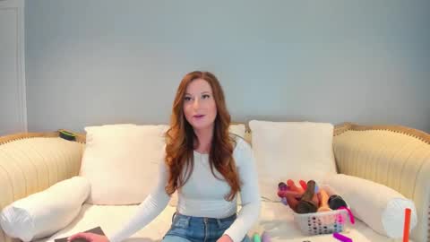 Snapshot of eatmygingersnapps chatting on February 12, 2025, 4:00 pm Allison online show from February 12, 2025, 4:00 pm