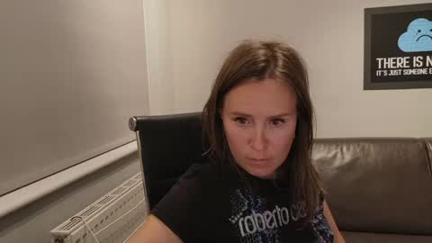 Snapshot of eatmypie69 chatting on May 21, 2026, 9:22 pm Nadia Ferreira online show from May 21, 2026, 9:22 pm