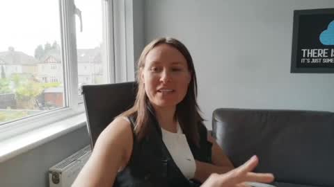 Snapshot of eatmypie69 chatting on June 5, 2026, 9:15 am Nadia Ferreira online show from June 5, 2026, 9:15 am
