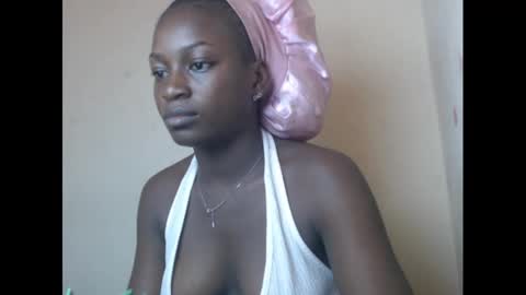 eatuupx online show from January 6, 2025, 10:35 am