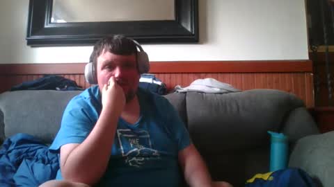 Eazyb91 online show from March 12, 2026, 6:58 pm