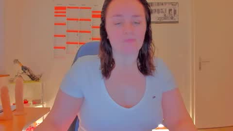 Snapshot of ebikon24 chatting on March 27, 2026, 5:23 pm ebikon24 online show from March 27, 2026, 5:23 pm