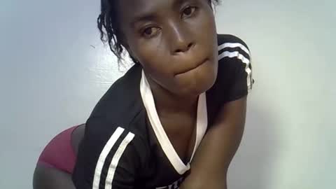 eboniey_slim online show from March 12, 2026, 5:41 pm