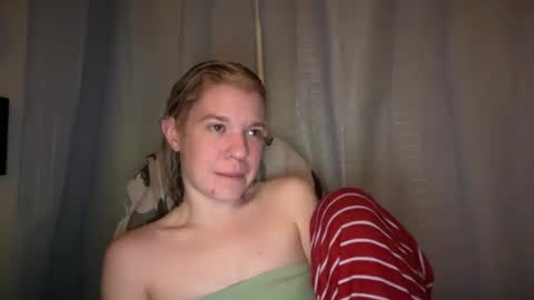 Snapshot of ebony8ivory chatting on March 2, 2025, 6:16 am americnbarbie online show from March 2, 2025, 6:16 am