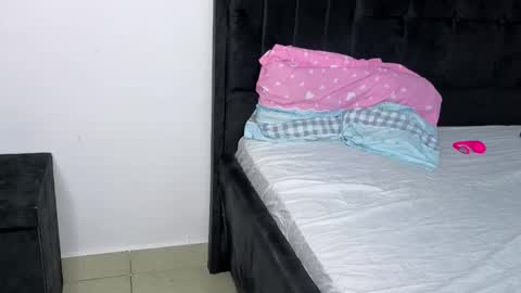 Snapshot of ebony_arya chatting on October 2, 2025, 8:10 am Arya online show from October 2, 2025, 8:10 am