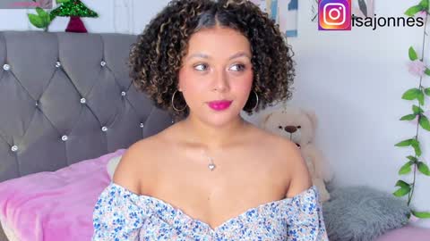 Snapshot of ebony_curly2 chatting on December 8, 2024, 7:11 pm isa online show from December 8, 2024, 7:11 pm