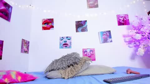 Snapshot of ebony_cute9 chatting on February 11, 2025, 8:20 pm ebony_cute9 online show from February 11, 2025, 8:20 pm