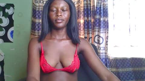 Snapshot of ebony_dark_melaninqueen chatting on November 4, 2025, 2:38 pm vicky online show from November 4, 2025, 2:38 pm