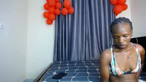 Snapshot of ebony_doll11 chatting on February 15, 2026, 7:43 pm melons online show from February 15, 2026, 7:43 pm