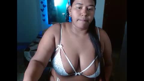 ebony_luna1 online show from June 10, 2026, 8:08 pm