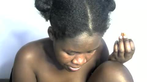 ebony_lynne online show from May 14, 2026, 9:05 am