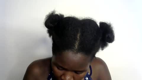 ebony_lynne online show from May 17, 2026, 6:55 am