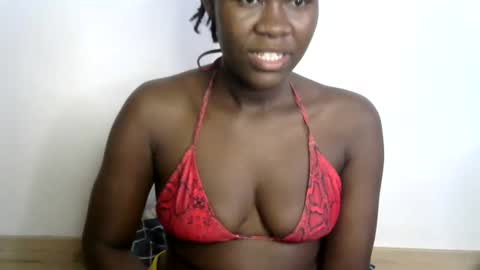 ebony_lynne online show from June 15, 2026, 5:26 pm