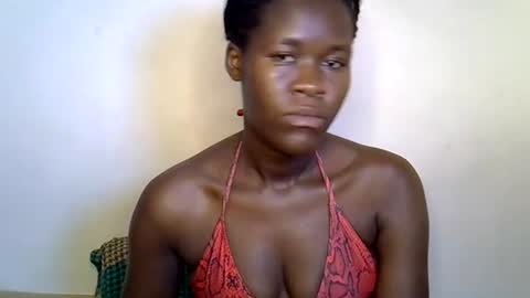ebony_lynne online show from June 18, 2026, 9:52 pm
