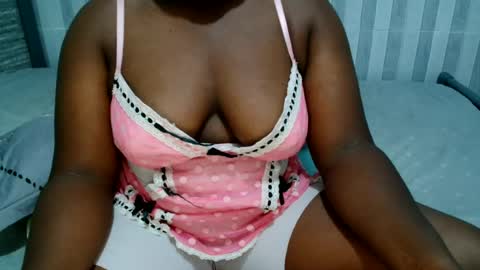 Snapshot of ebony_sabrina chatting on June 29, 2026, 7:25 am Sabrina online show from June 29, 2026, 7:25 am