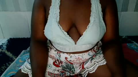 Snapshot of ebony_sabrina chatting on June 30, 2026, 7:37 pm Sabrina online show from June 30, 2026, 7:37 pm