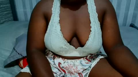 Snapshot of ebony_sabrina chatting on July 2, 2026, 7:25 am Sabrina online show from July 2, 2026, 7:25 am