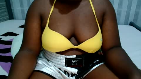 Snapshot of ebony_sabrina chatting on July 28, 2026, 7:15 am Sabrina online show from July 28, 2026, 7:15 am