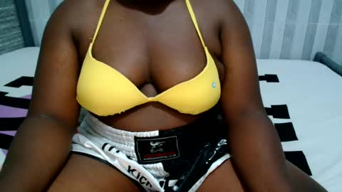 Snapshot of ebony_sabrina chatting on July 28, 2026, 6:20 pm Sabrina online show from July 28, 2026, 6:20 pm