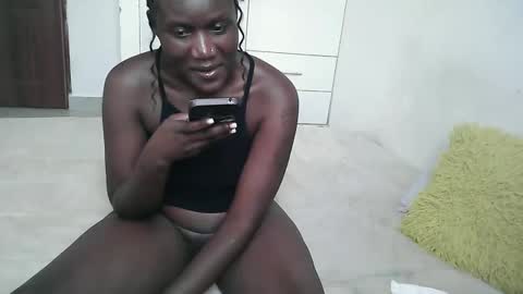 ebony_sisie online show from March 16, 2026, 9:46 am