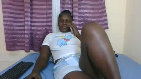 Snapshot of ebonyblack28 chatting on October 27, 2025, 12:20 pm MELVINE online show from October 27, 2025, 12:20 pm