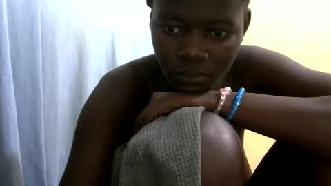 Snapshot of ebonybloom01 chatting on October 30, 2025, 11:33 am ebonybloom01 online show from October 30, 2025, 11:33 am