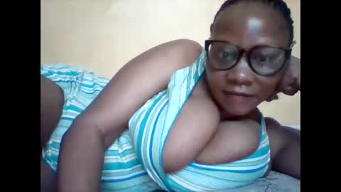 Snapshot of ebonybussy chatting on June 9, 2026, 7:42 am MAMITO online show from June 9, 2026, 7:42 am