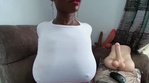Ebony Melanie online show from February 13, 2026, 4:30 am