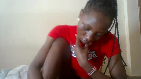 Snapshot of ebonycutegal4 chatting on July 14, 2026, 7:35 am MELLEN online show from July 14, 2026, 7:35 am