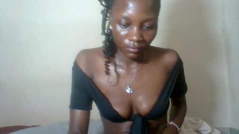 Snapshot of ebonycutegal4 chatting on July 24, 2026, 8:18 pm MELLEN online show from July 24, 2026, 8:18 pm