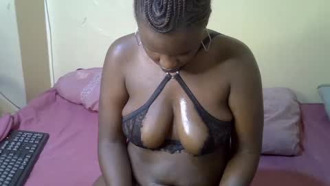 Snapshot of ebonyfatale chatting on July 22, 2026, 6:38 am ebonyfatale online show from July 22, 2026, 6:38 am