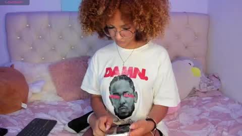 Snapshot of ebonygoddes03 chatting on February 26, 2025, 11:15 pm Queen Ebony online show from February 26, 2025, 11:15 pm