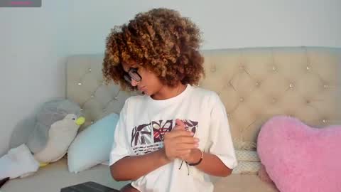 Snapshot of ebonygoddes03 chatting on March 11, 2025, 3:59 am Queen Ebony online show from March 11, 2025, 3:59 am