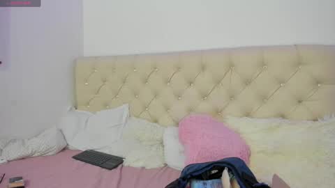 Queen Ebony online show from April 30, 2026, 8:57 pm