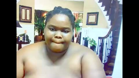 ebonyhotbuns4u2luv online show from March 5, 2025, 8:43 am