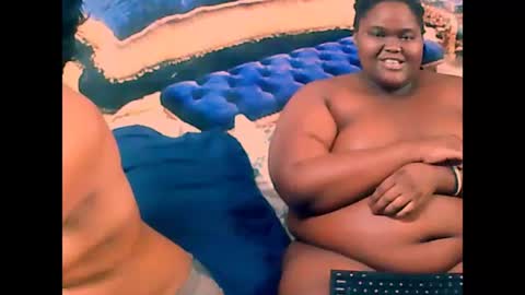 ebonyhotbuns4u2luv online show from March 12, 2025, 12:04 pm