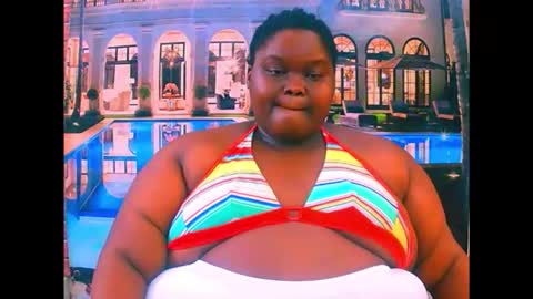 Snapshot of ebonyhotbuns4u2luv chatting on June 8, 2026, 4:18 pm ebonyhotbuns4u2luv online show from June 8, 2026, 4:18 pm