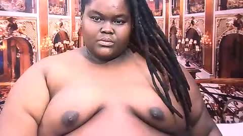 ebonyhotbuns4u2luv online show from June 18, 2026, 9:19 pm
