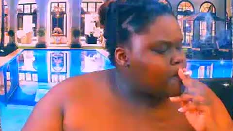 ebonyhotbuns4u2luv online show from July 16, 2026, 10:54 am